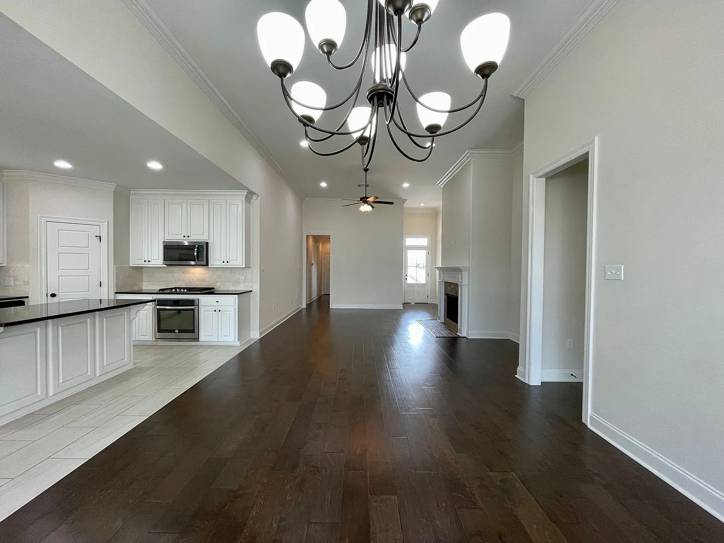 3 bedroom, 2 bath home plus an office! — Photo 4