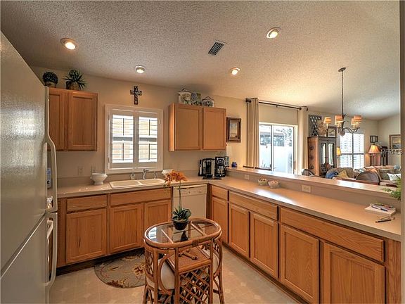 4th image of 2038 Anniston Dr