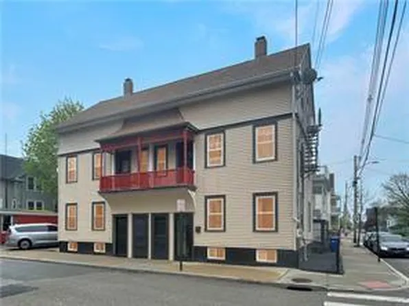 176-178 Briggs St, Providence, RI 02905