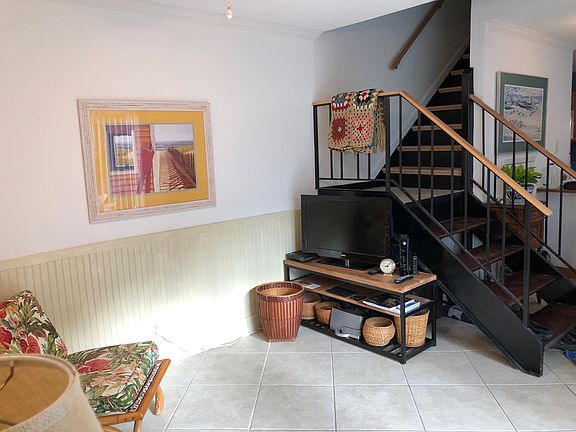 4th image of 850 Mallery St APT K5