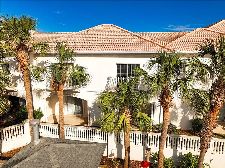 361 Royal Caribbean Ct #2-ID1253541P — Photo 39