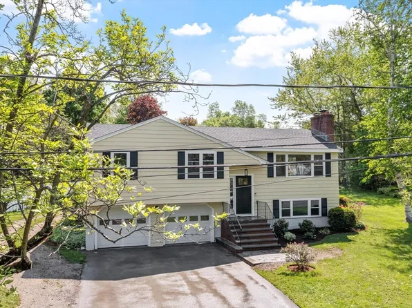 21 Clark Rd, Bedford, MA 01730