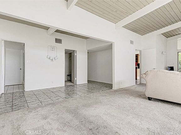 2nd image of 10412 Reseda Blvd