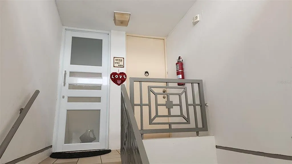 3 bed, 2.0 bath, 1315 sqft, $1,350 — Photo 3