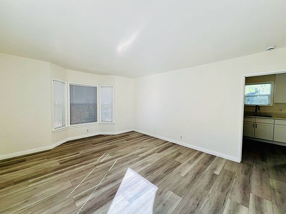 3rd image of 300 N Primrose Ave #A