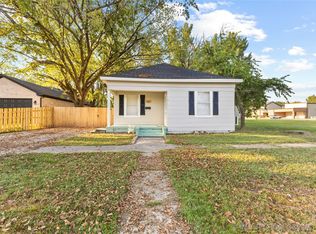 619 W 14th St, Ada, OK 74820