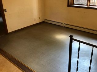 10 Myrtle St APT 2, Waterville, ME 04901