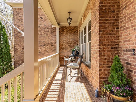3rd image of 206 Millstone Pkwy #6