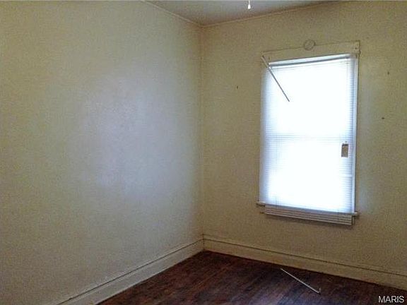 5th image of 5737 Amelia Ave