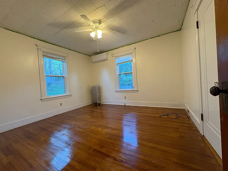 12 Barnes Ave #1 — Photo 27