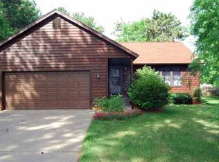 1210 Woodbridge Ct, Reedsburg, WI 53959