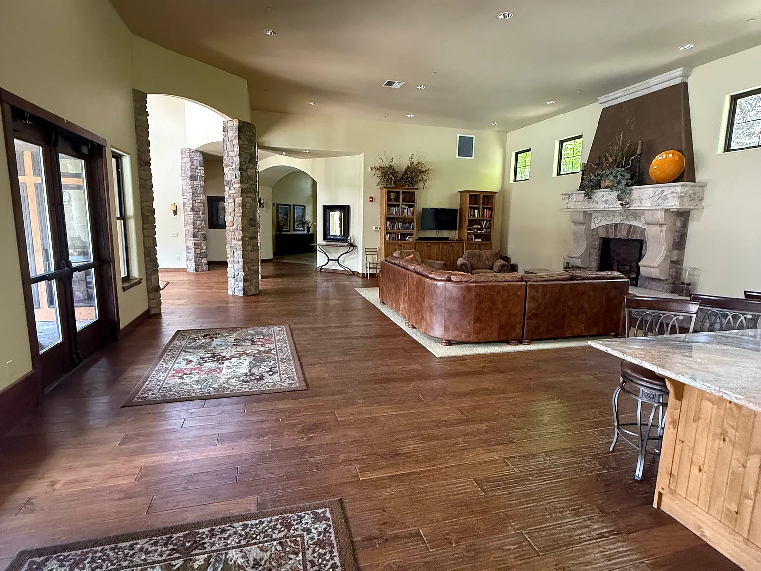63161 NW Via Cambria — Photo 3