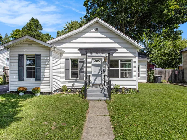 104 W 4th St, Buchanan, MI 49107