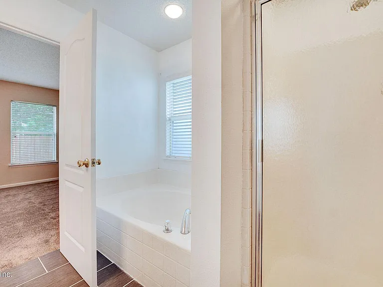 346 Van Gogh Cir — Photo 11