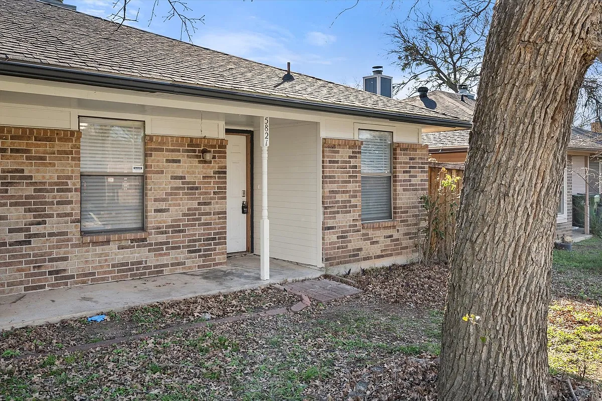 Building Photo - 5821 Mansfield Rd