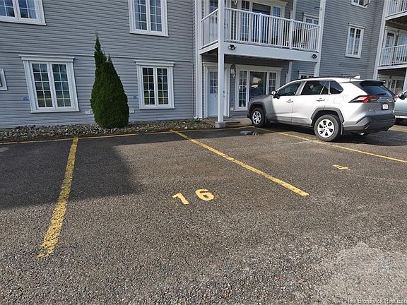4th image of 185 Reynolds St #16