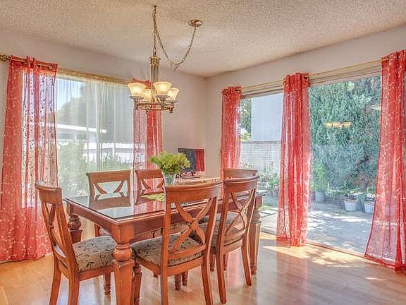 5th image of 2576 Dumont Ct
