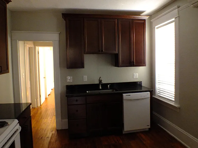 2120 Herschel St #A — Photo 7