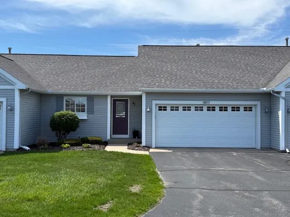 10973 Cranberry Ct, Zeeland, MI 49464