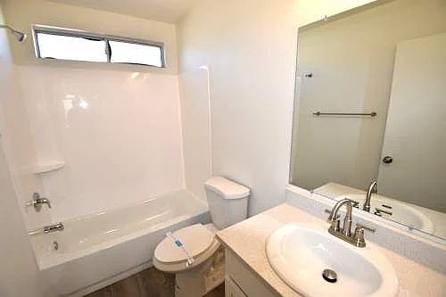 3rd image of 7411 S 39th Dr