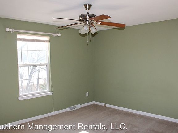 5th image of 119 Lantern Ln