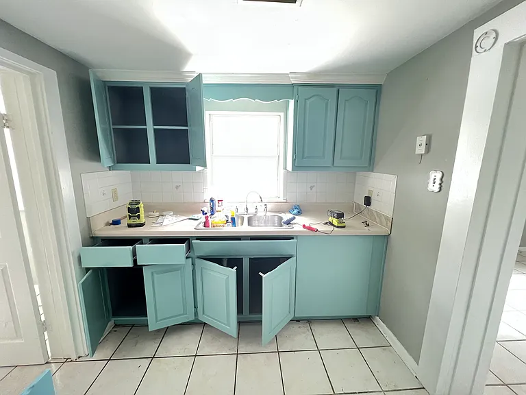 4780 N 9th Ave — Photo 14