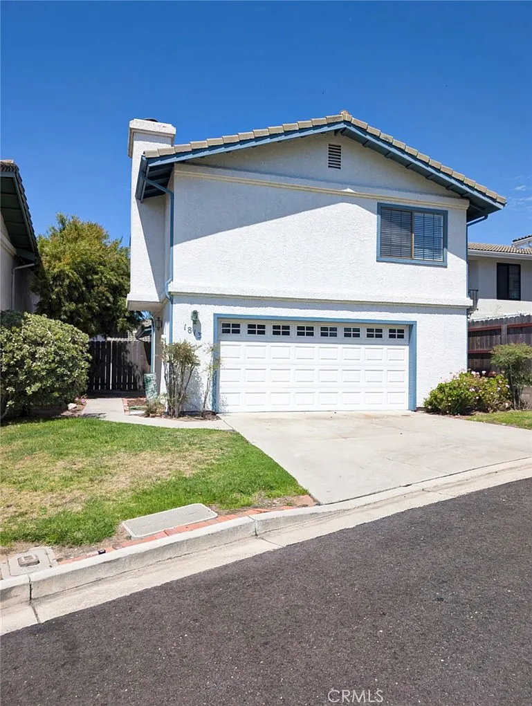 3 bed, 1488 sqft, $3,400 — Photo 1