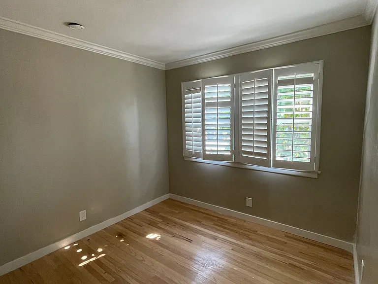 6827 Mayesdale Ave — Photo 14
