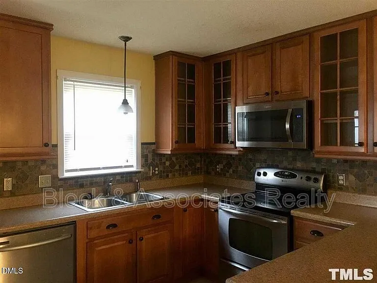 211 Aqua Marine Ln — Photo 3