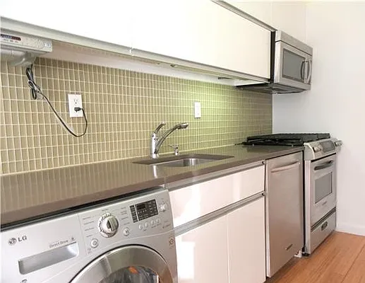 Rented by City Connections Realty | media 12