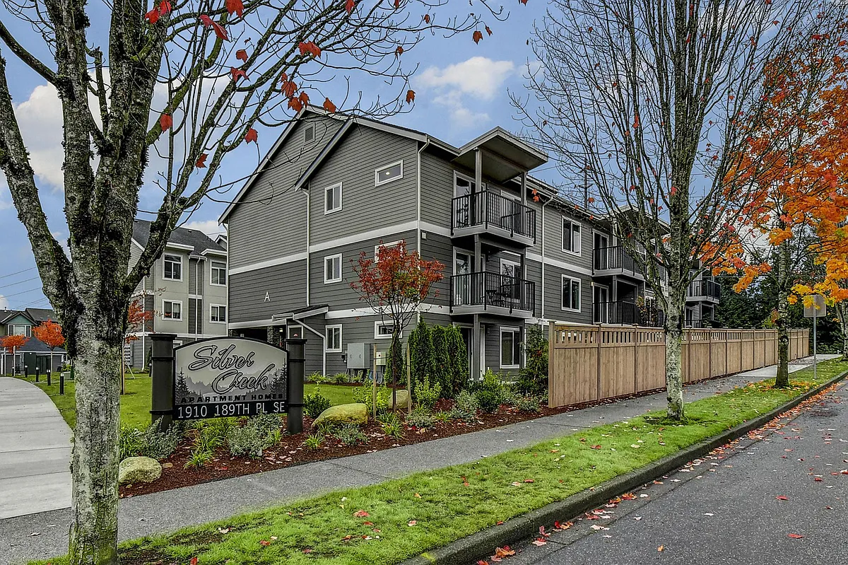Building Photo - Silver Creek Apartment Homes
