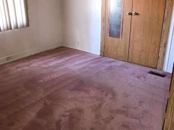 4th image of 521 NE 64th Ave