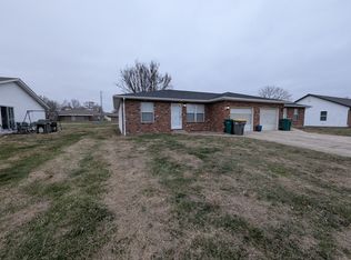 211 Southgate Dr #211, Freeburg, IL