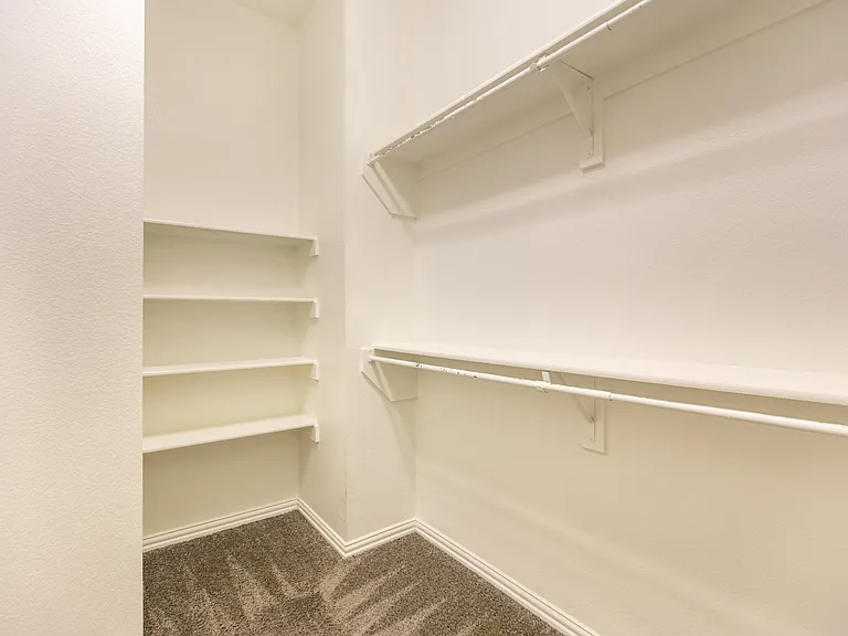 5813 Blackmon Ct — Photo 18