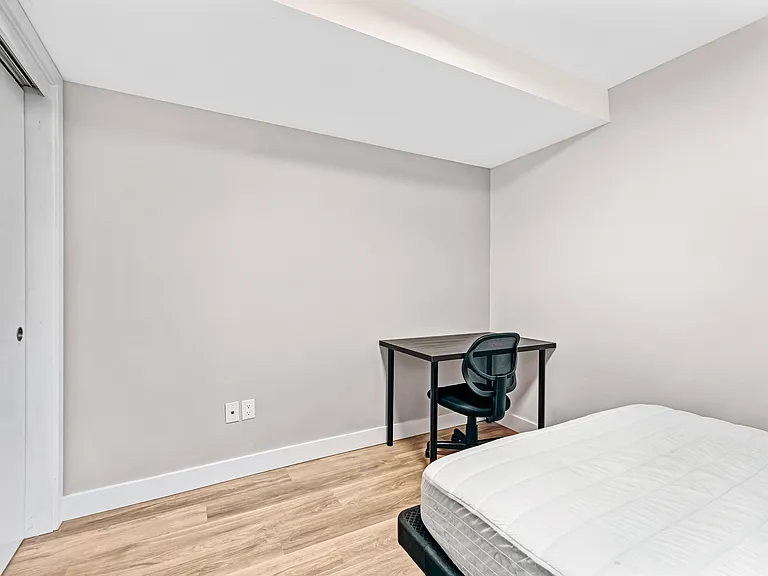 119 Hopewell Ave — Photo 18