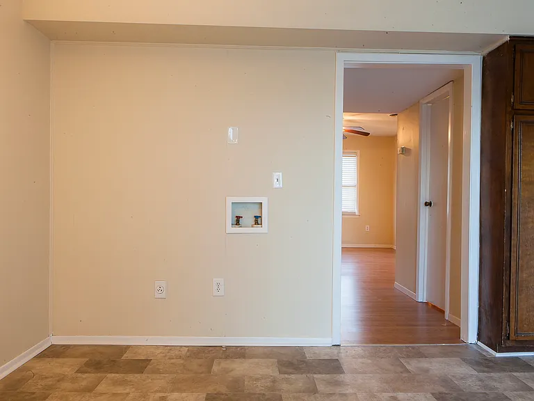 1805 King College Rd #C7 — Photo 13