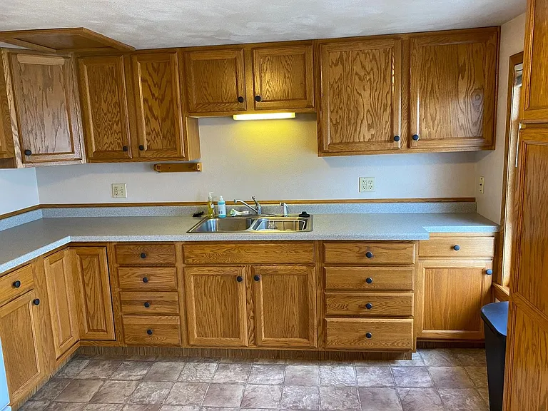 410 N Maple Ave — Photo 9