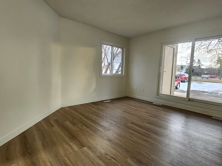 7 Poirier Ave #PREMIUM — Photo 9