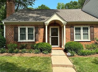 301 Settlers Run Dr, Winston Salem, NC 27101