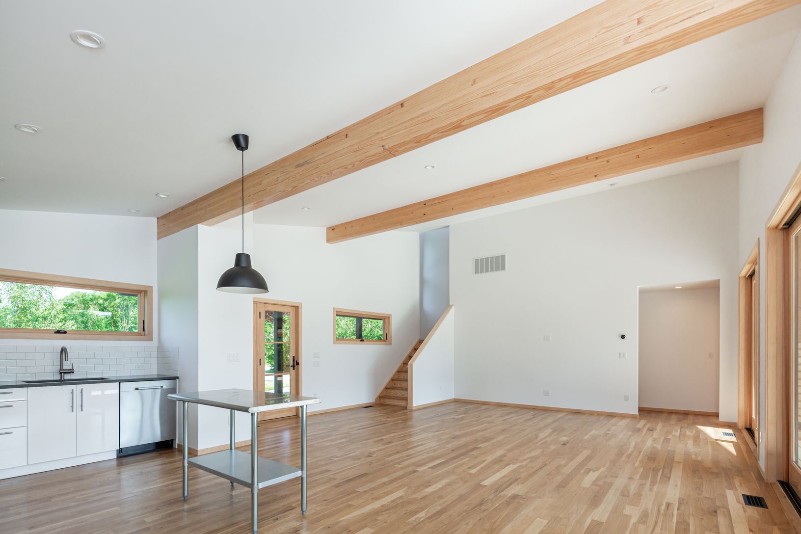  Open living with beams 