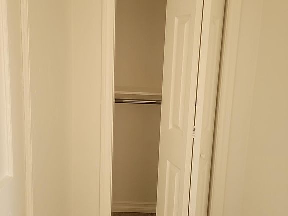 Enrty closet