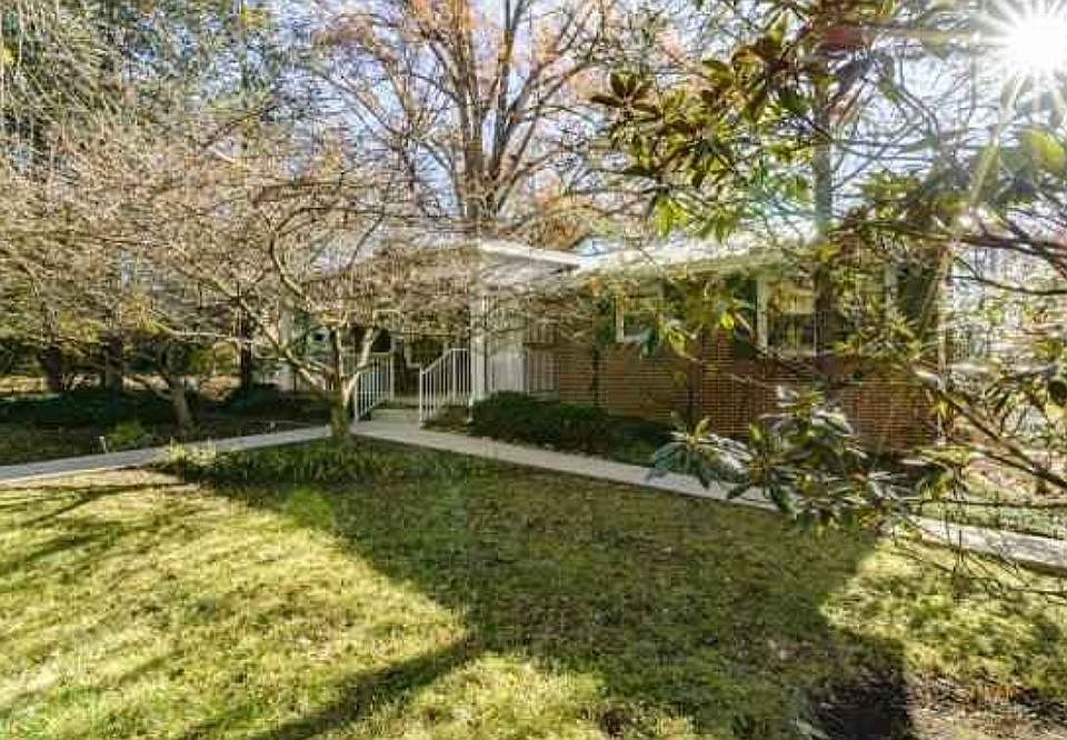 1st image of 188 Hillside Dr