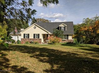 615 S Woodland Dr, Fergus Falls, MN 56537