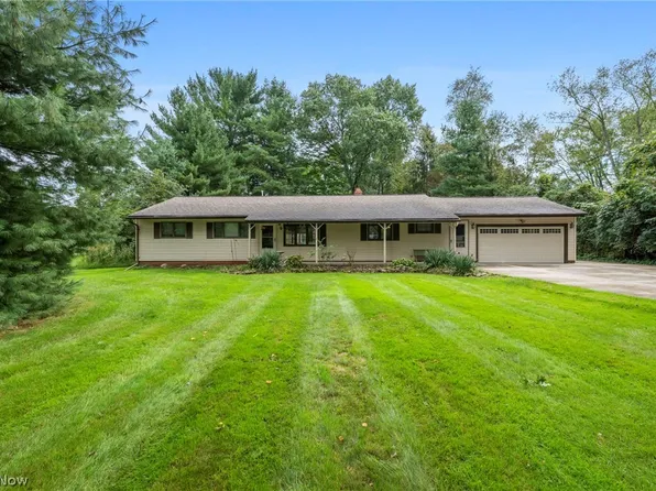 8593 Wiese Rd, Brecksville, OH 44141