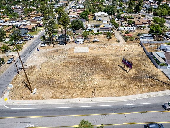 3rd image of 0 Mentone Blvd #15
