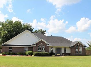 2474 Rockburn Ave, Springdale, AR 72764