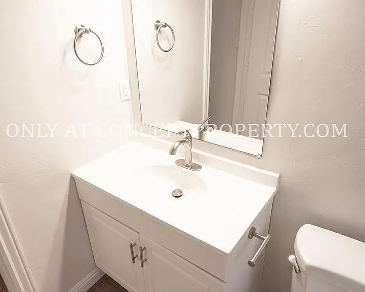 943-971 Chapel Dr — Photo 53