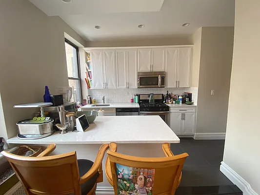 Rented by Stonecrest Realty | media 7