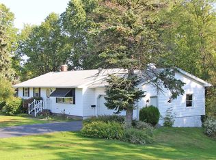 5963 Greenbriar Dr, Fairview, PA 16415