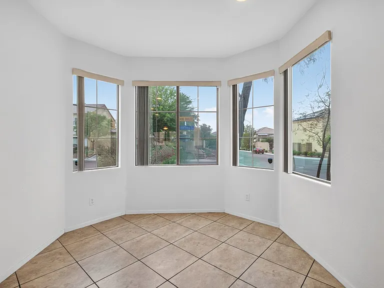 1704 Patrick Thomas Ct — Photo 8